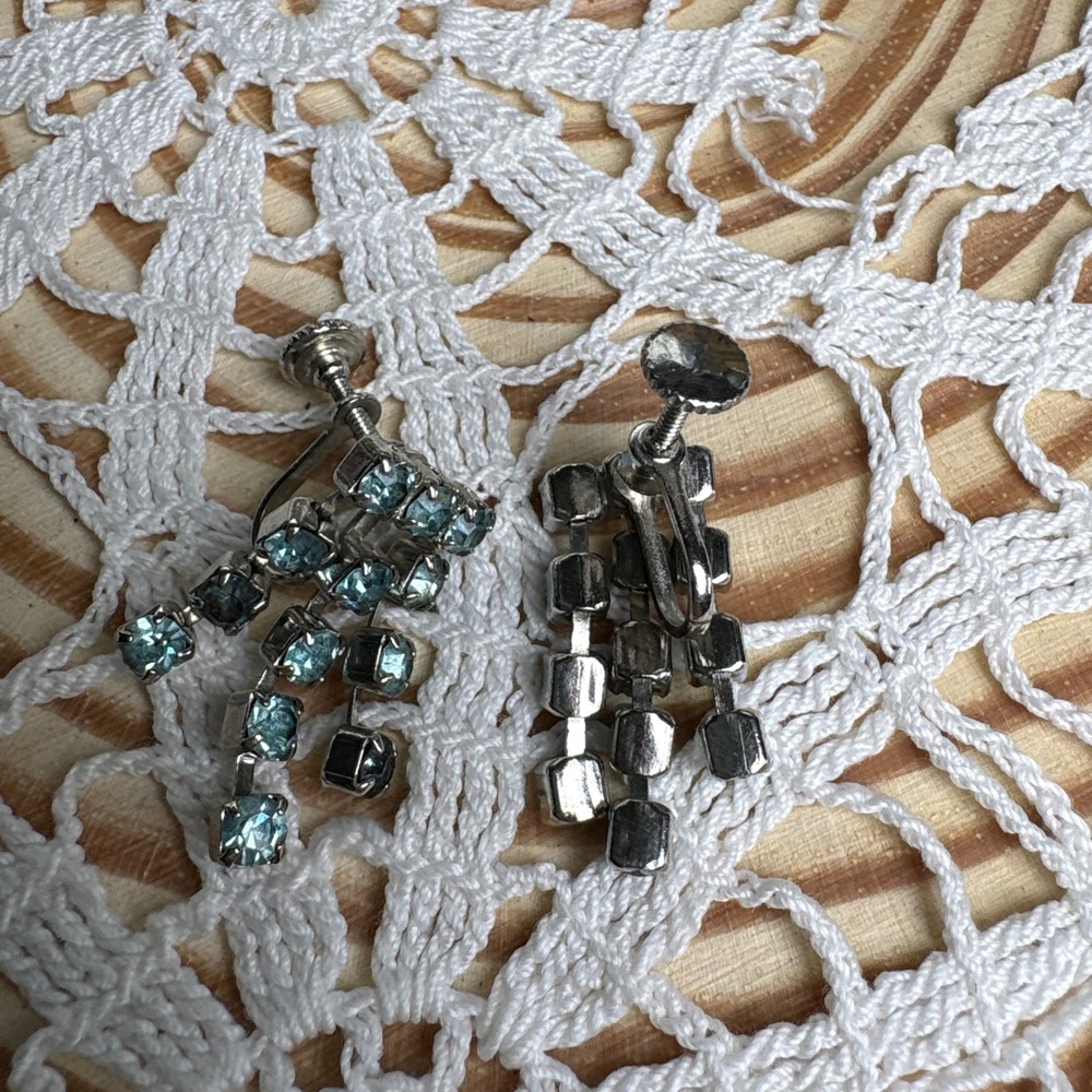 Vintage Unsigned Blue Rhinestone Dangle Earrings Screw Back MCM Silver Tone